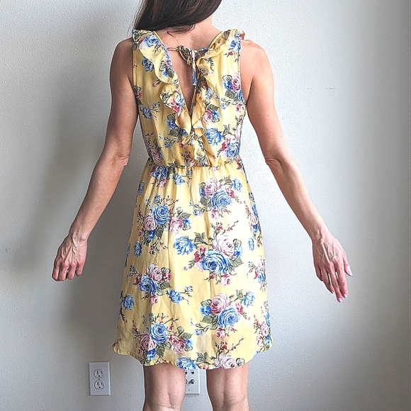 Floral Spring Dress - Picture 4 of 4